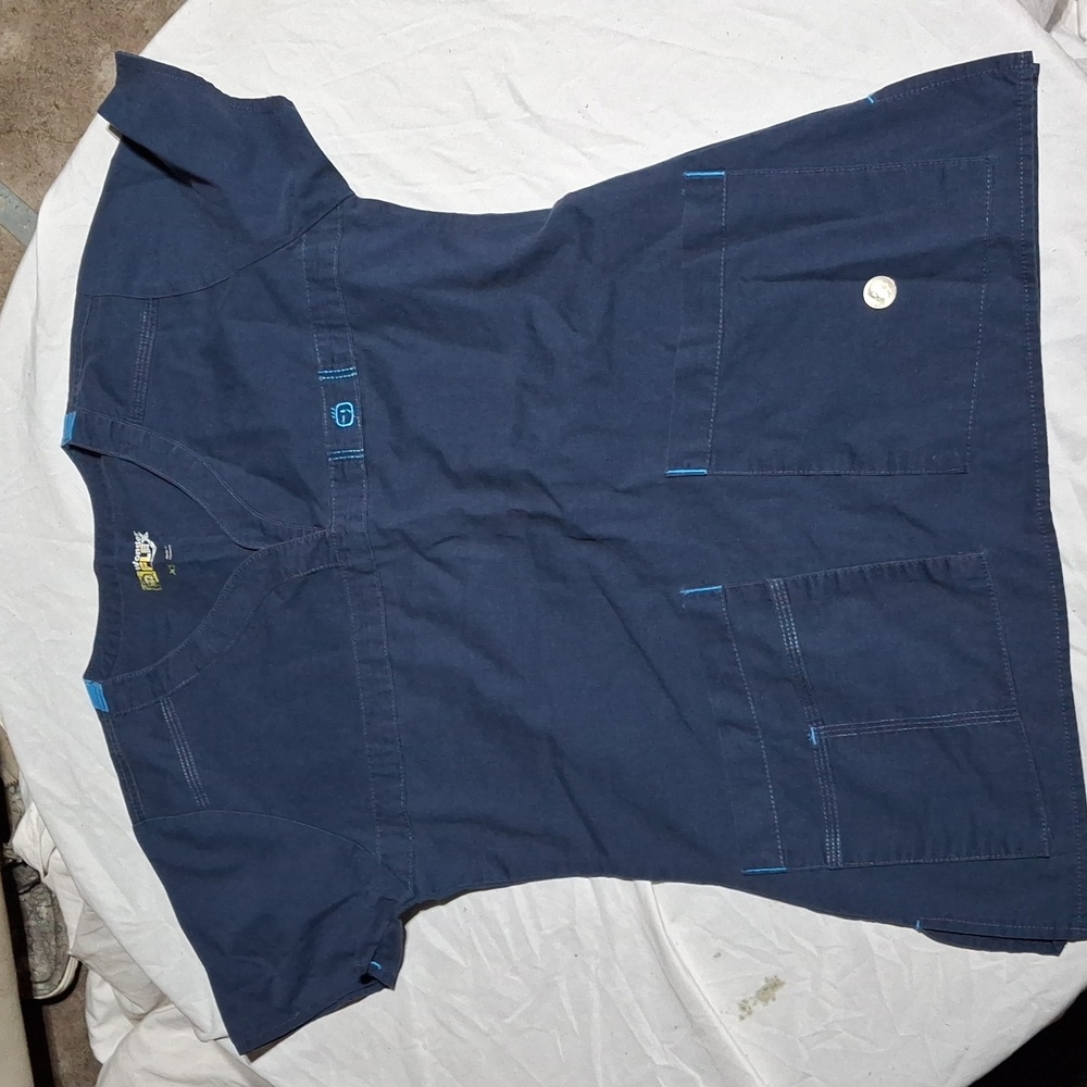 Wonder Flex Scrub Top